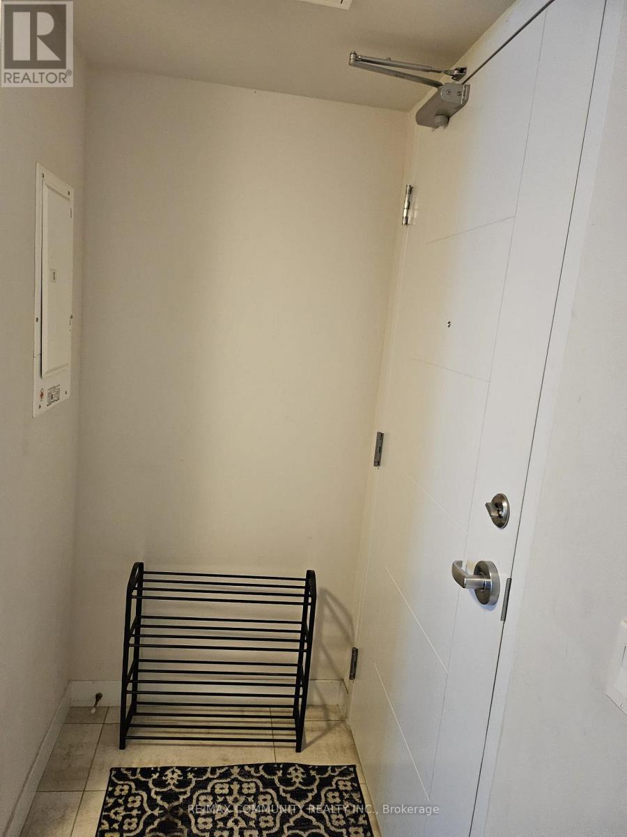 #316 257 HEMLOCK STREET - 6