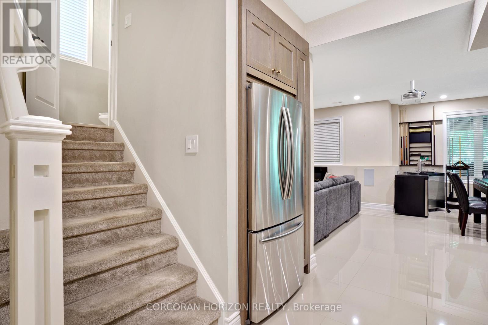 #8 258 EDGEWATER CRESCENT - 37