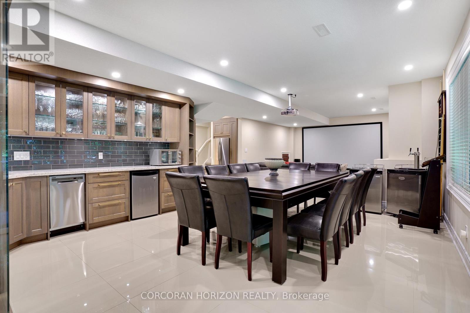 #8 258 EDGEWATER CRESCENT - 43