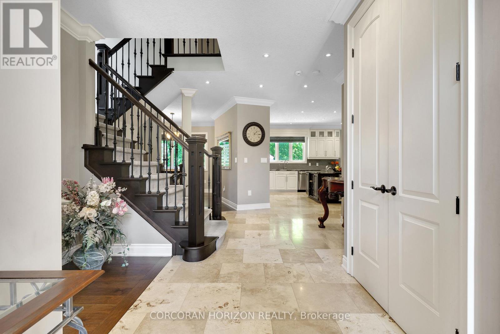 #8 258 EDGEWATER CRESCENT - 5
