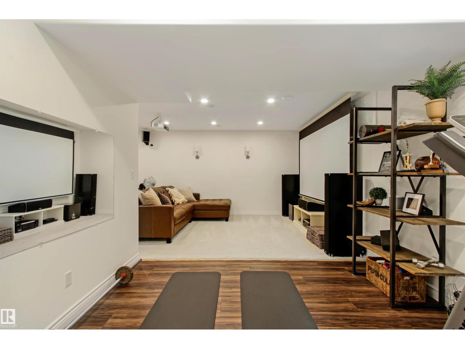 34 Falcon RD - 50