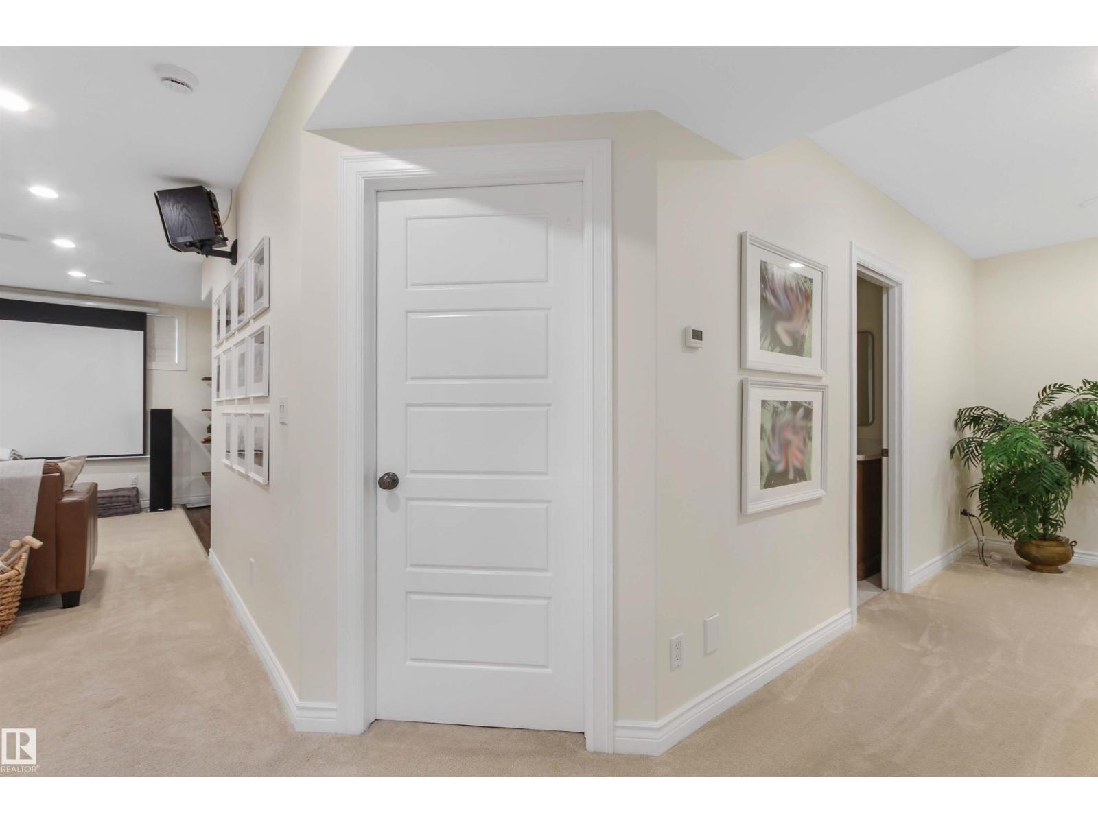 34 Falcon RD - 60