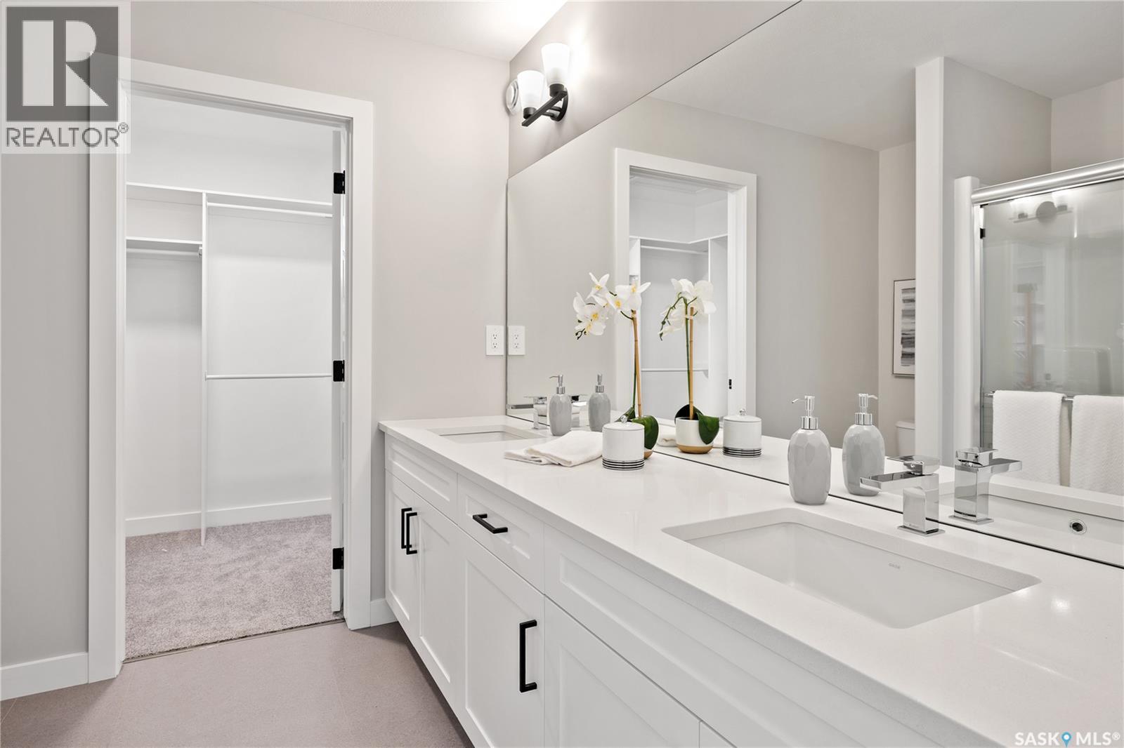 10 Vancouver CRESCENT - 26