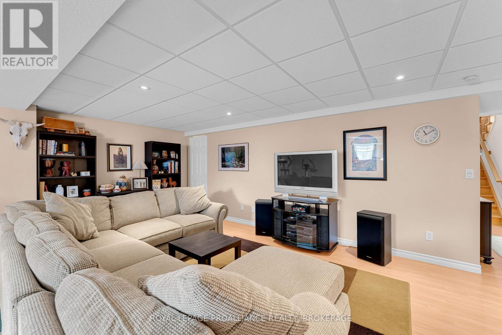 167 BRADSTONE STREET - 32