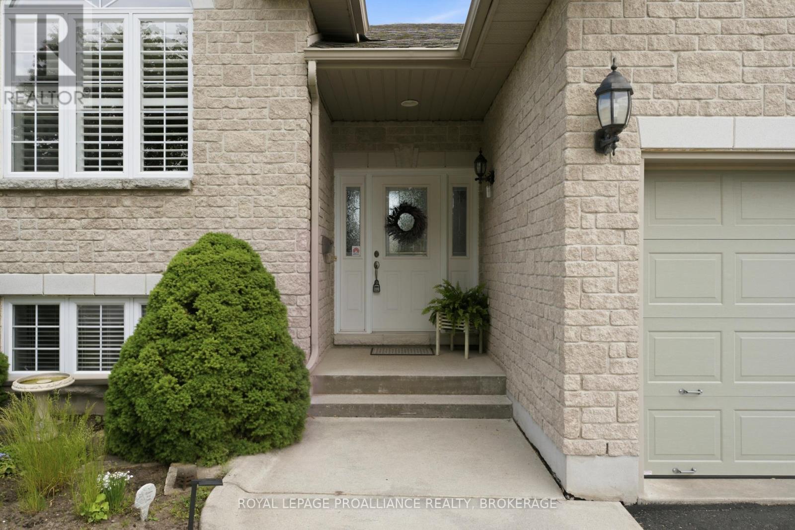 167 BRADSTONE STREET - 4