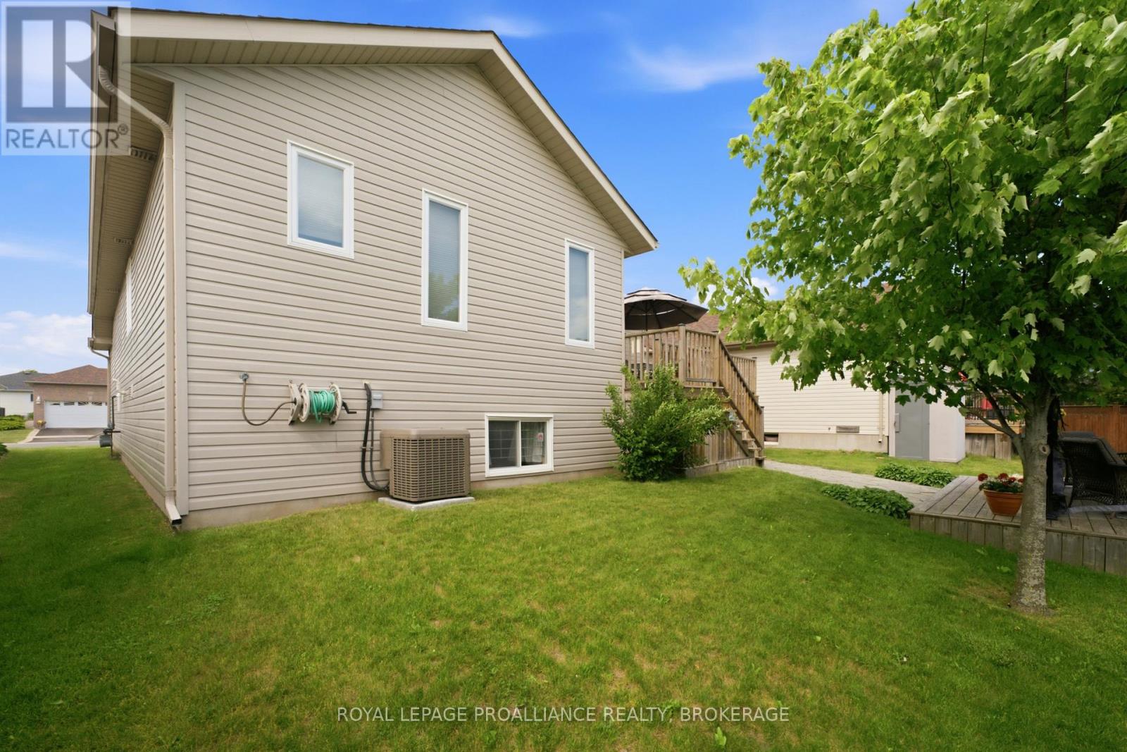 167 BRADSTONE STREET - 44