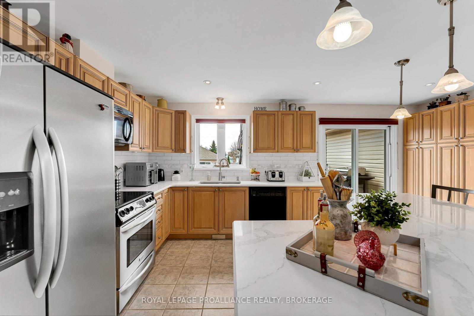 167 BRADSTONE STREET - 7