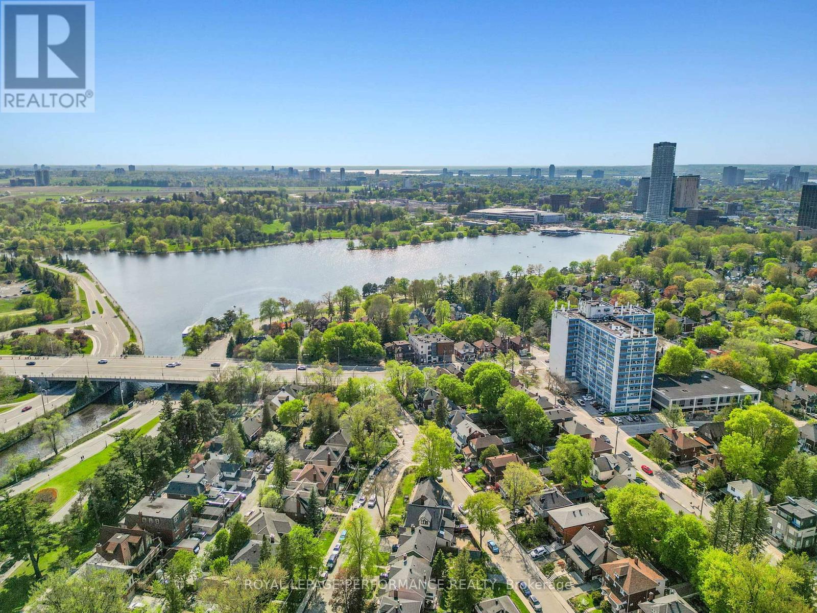296 HOLMWOOD AVENUE - 33