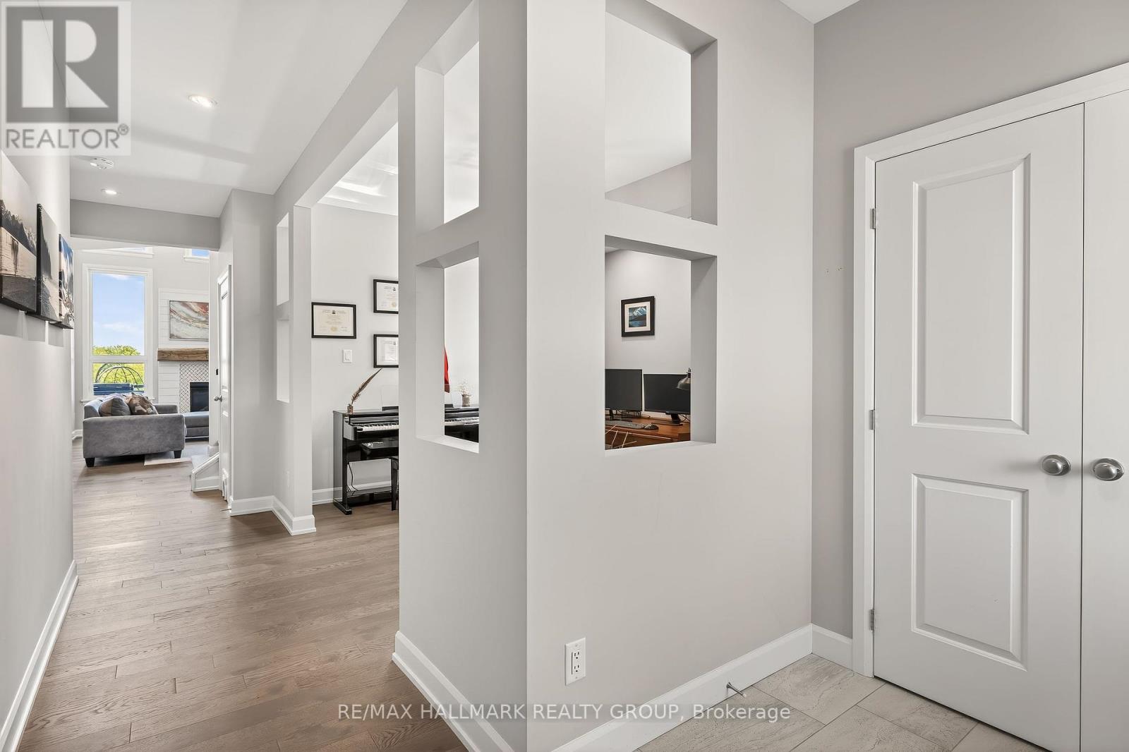 4 Bed, 4 Bath House for Sale in Ottawa – 755 KIRKHAM CRESCENT, Ottawa – MLS# X13236448 - Image 7