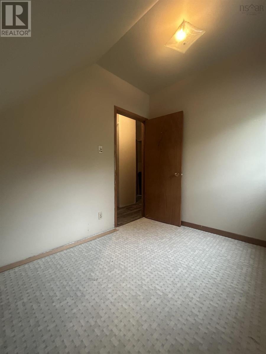 78 High Street - 19