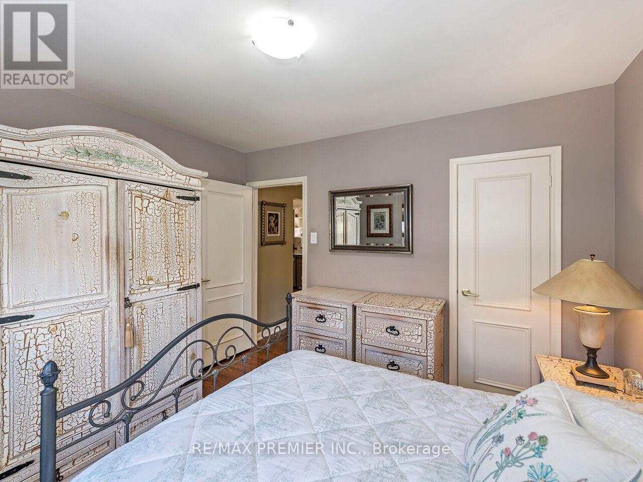 2894 WESTON ROAD - 20