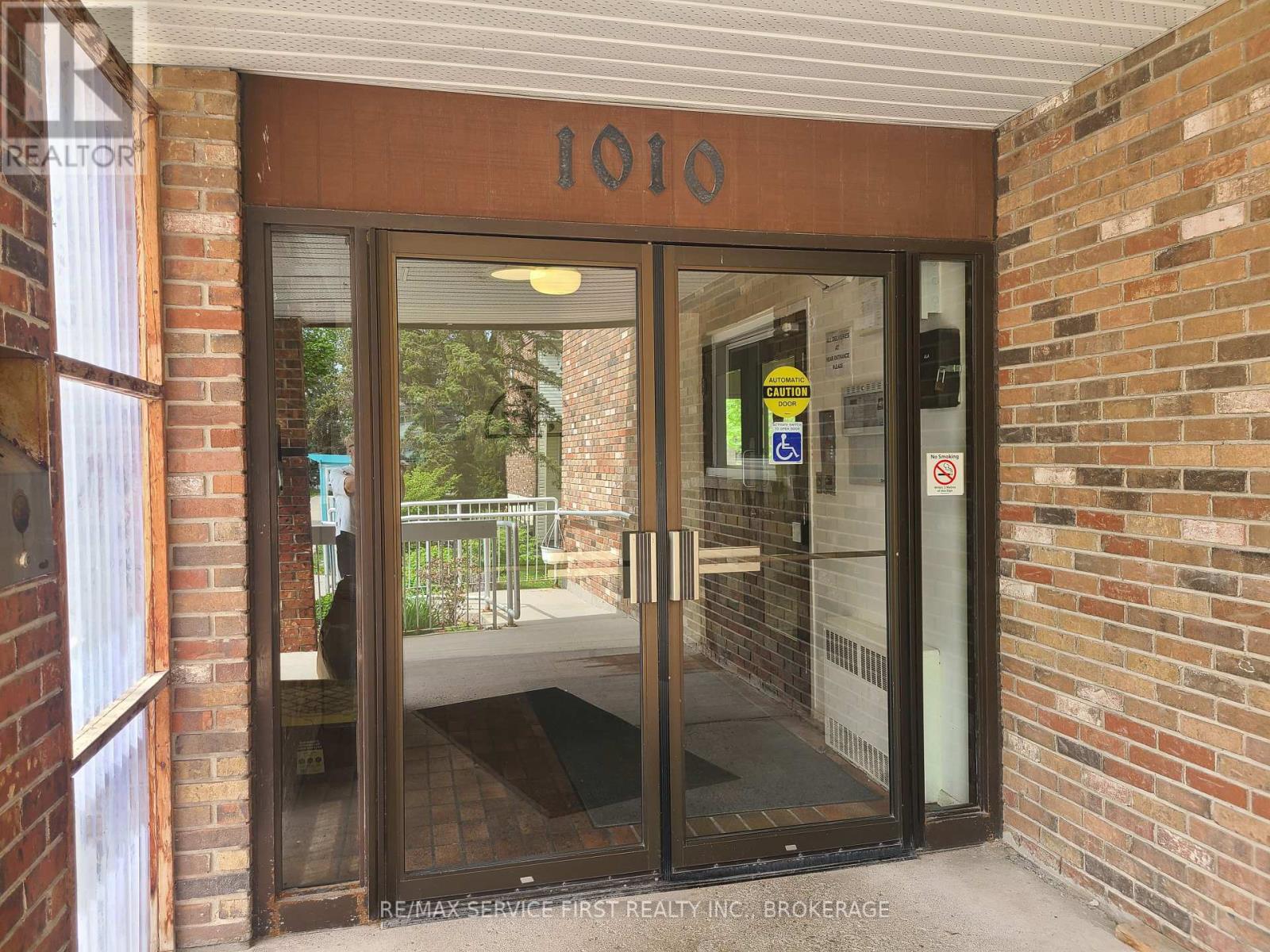 #103 1010 PEMBRIDGE CRESCENT - 3