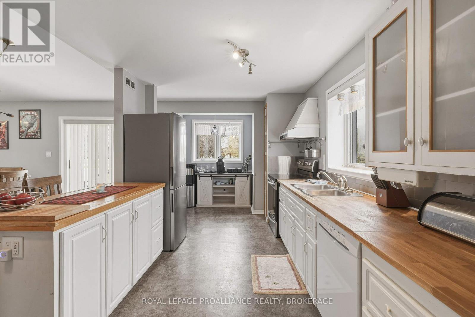 706 SPITHEAD ROAD - 11