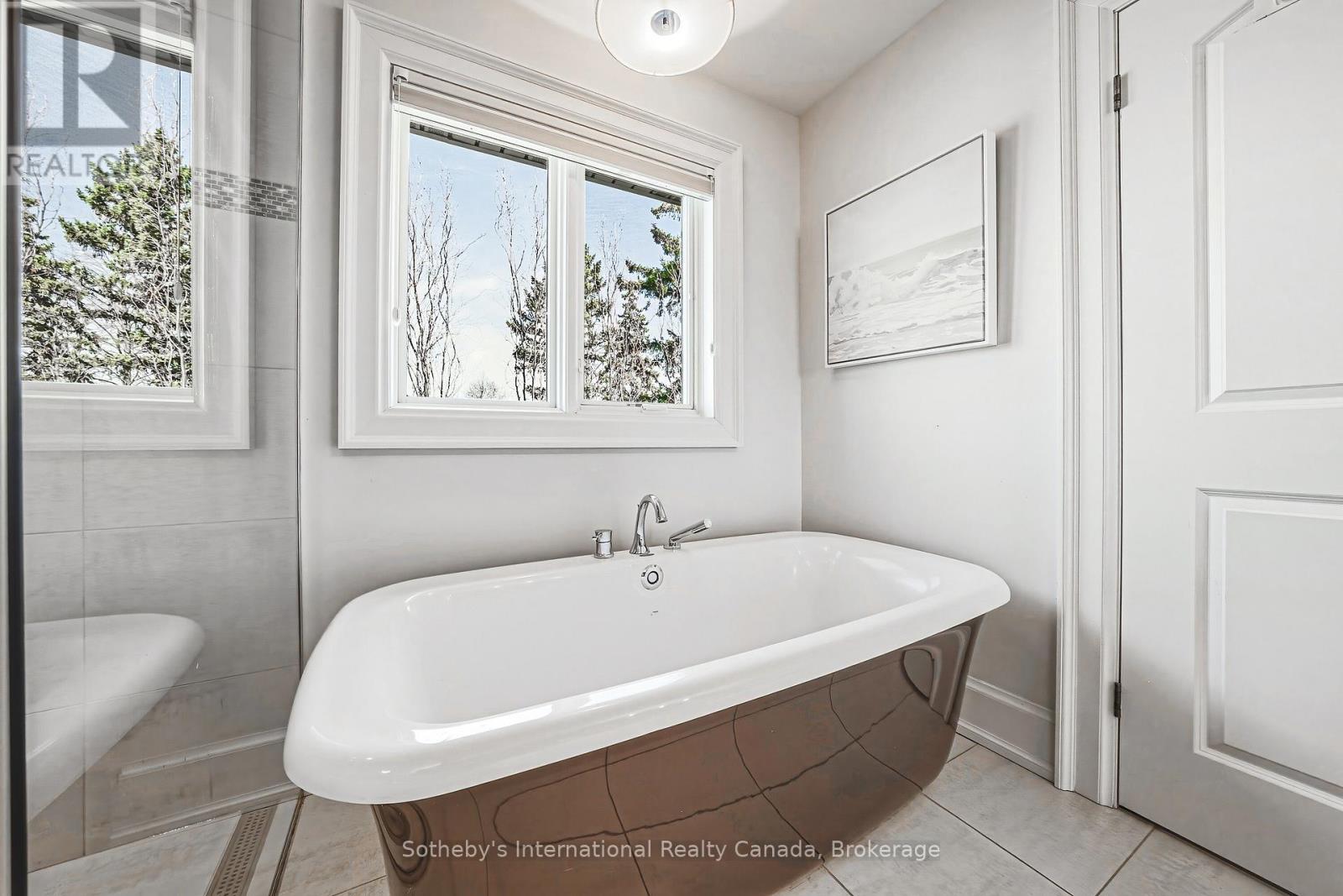 476 PATRICIA DRIVE - 25