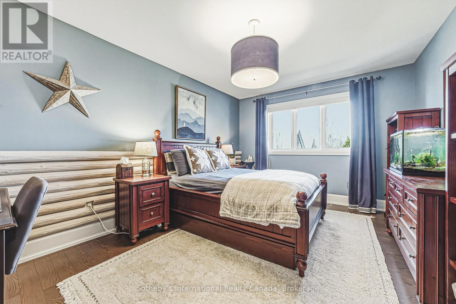 476 PATRICIA DRIVE - 30