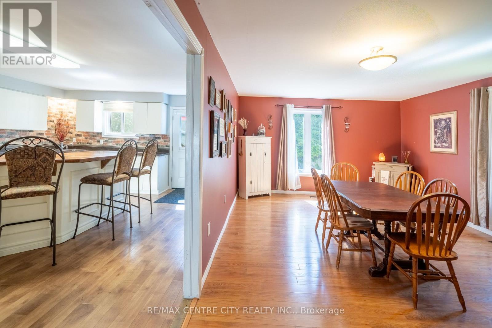 176 EASTMAN AVENUE - 18