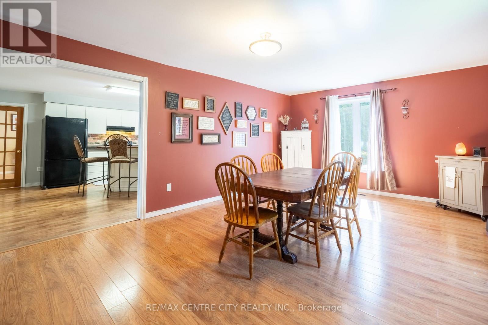176 EASTMAN AVENUE - 19