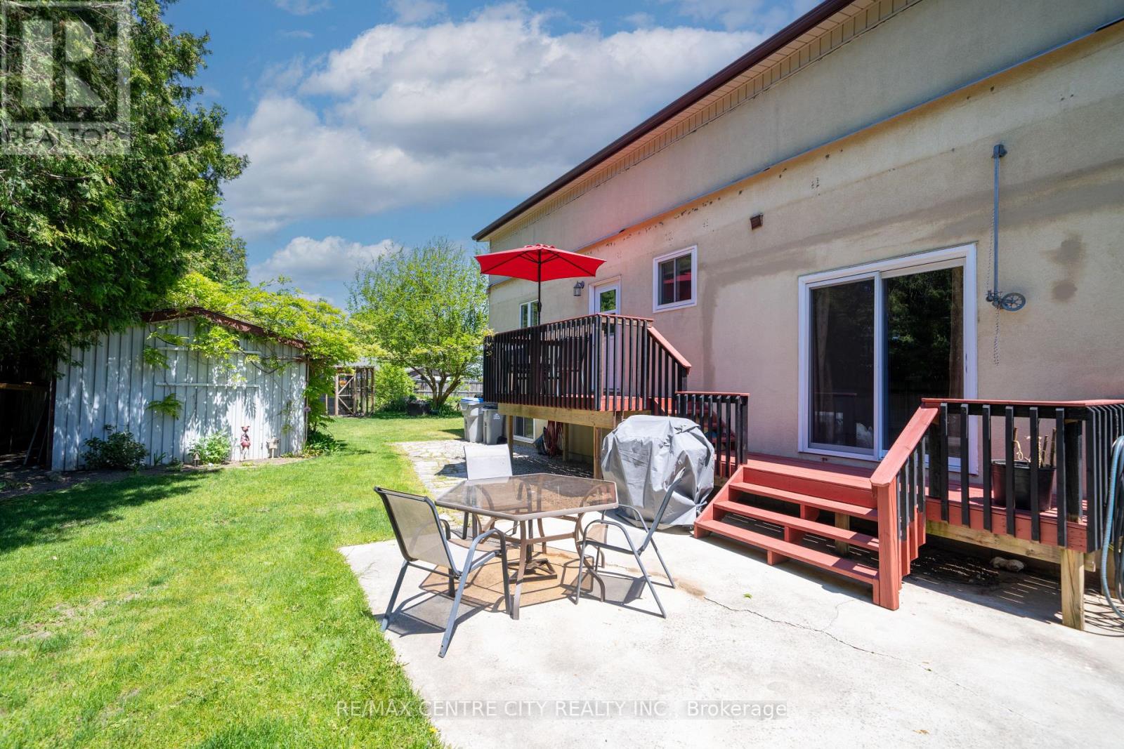 176 EASTMAN AVENUE - 7