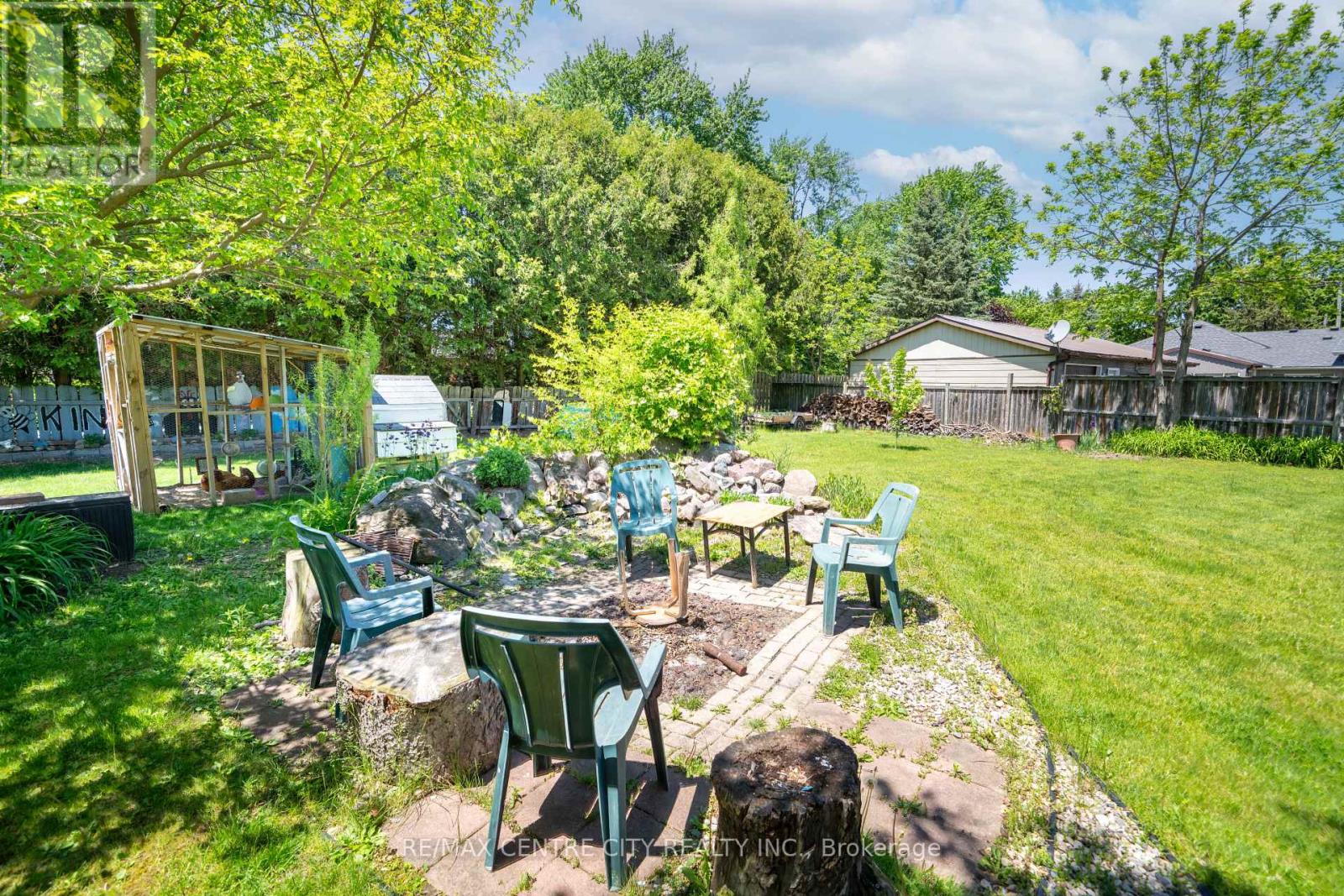 176 EASTMAN AVENUE - 9
