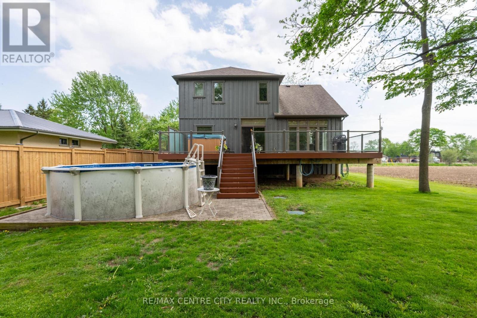 2580 DUNDAS STREET - 5