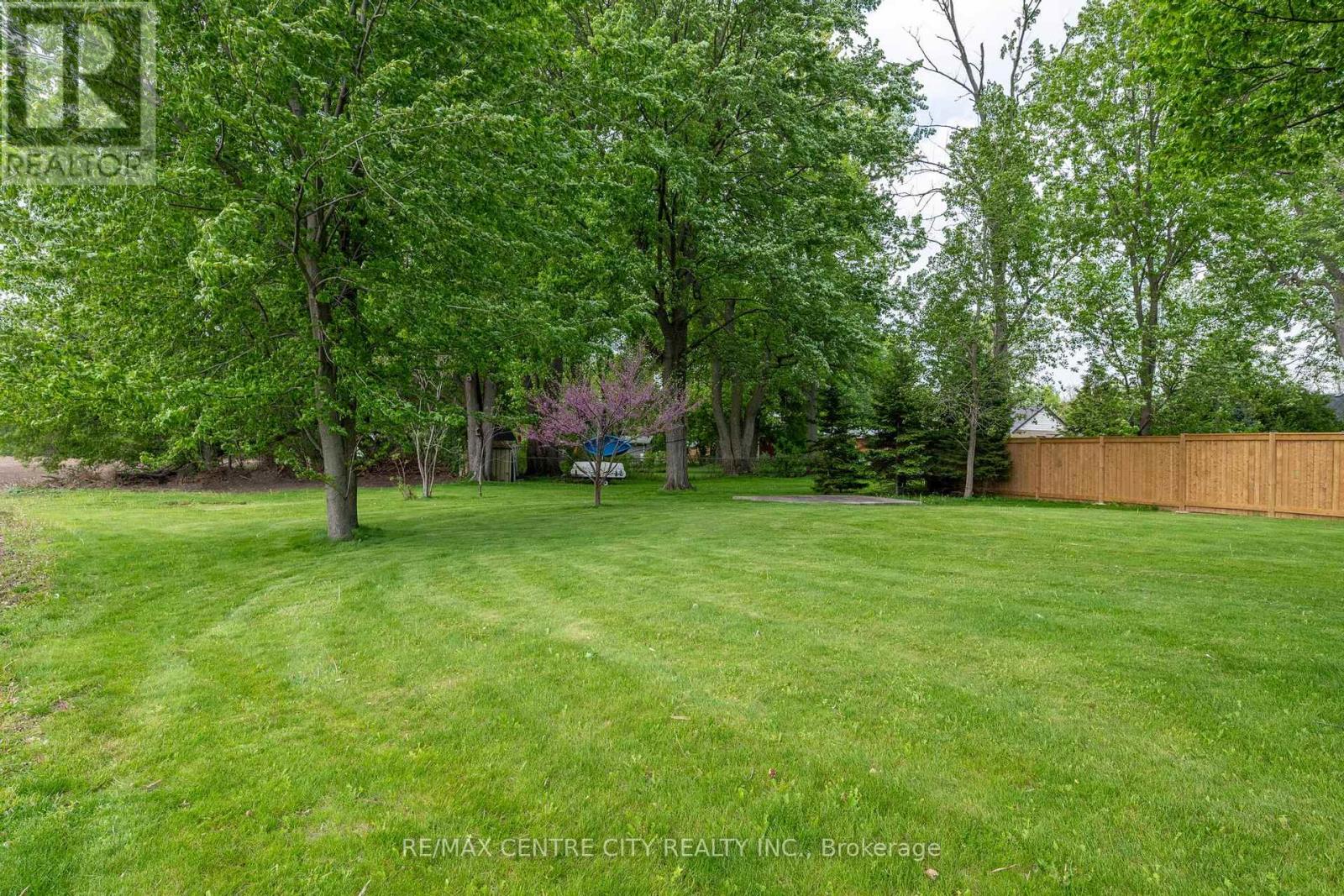 2580 DUNDAS STREET - 8