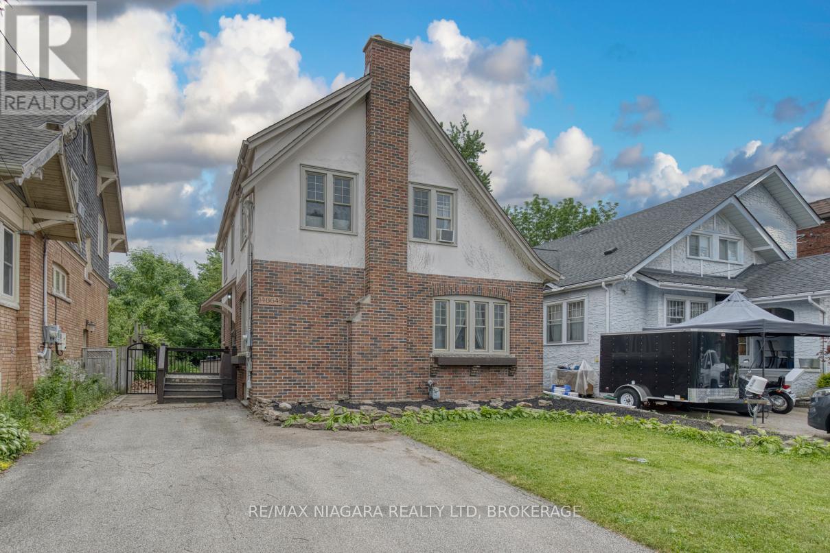 4864 SIMCOE STREET - 1