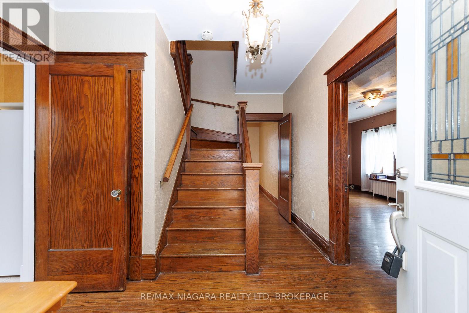 4864 SIMCOE STREET - 10