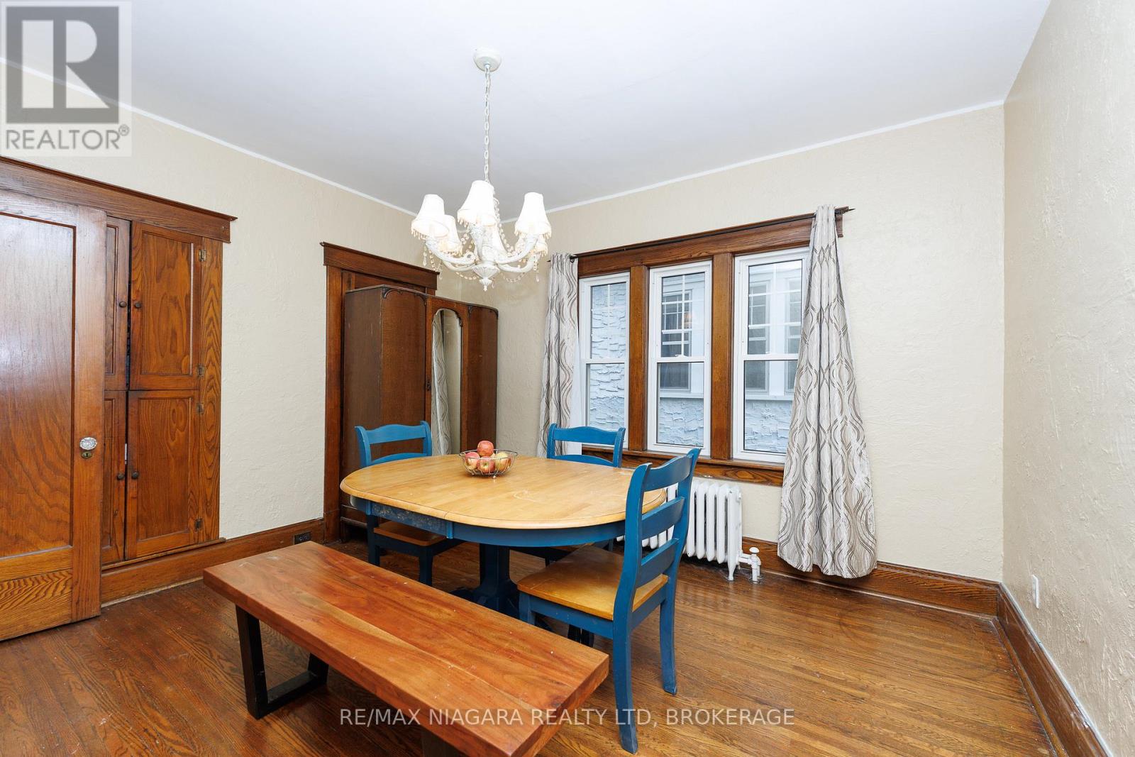 4864 SIMCOE STREET - 8