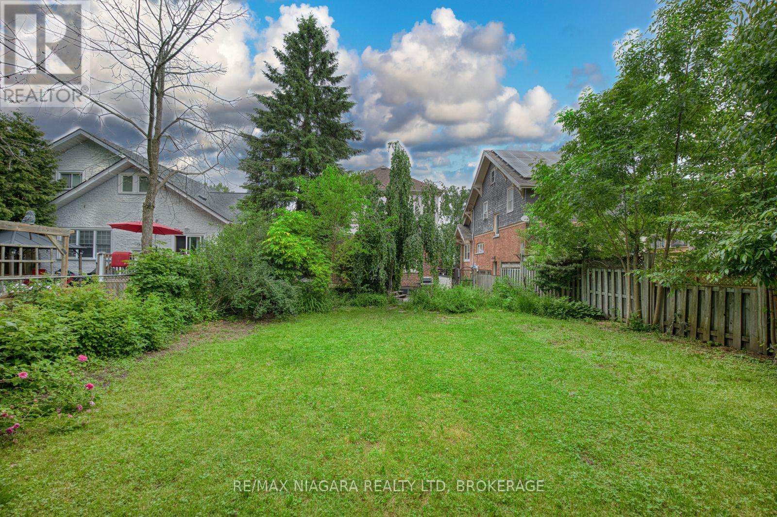 4864 SIMCOE STREET - 27