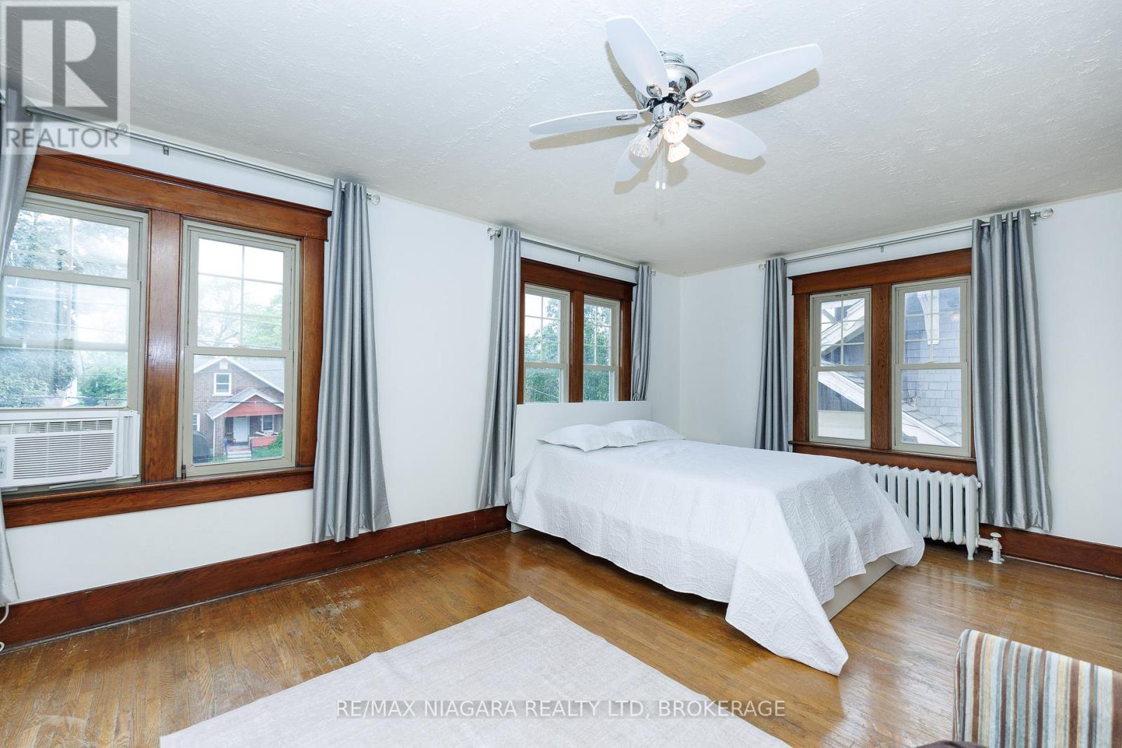 4864 SIMCOE STREET - 11