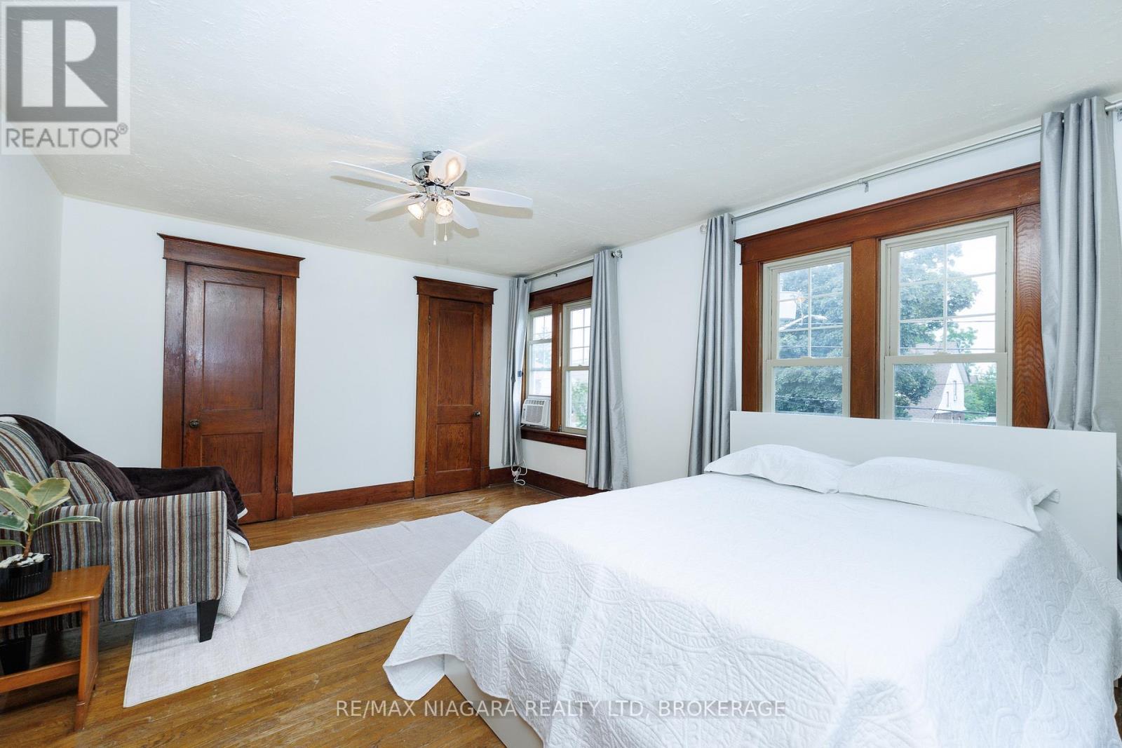 4864 SIMCOE STREET - 12