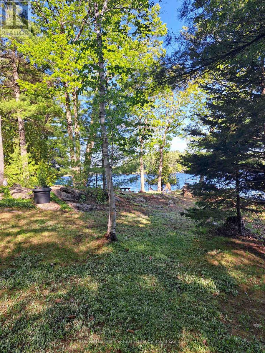 1319 WEST LIONS HEAD ROAD - 41
