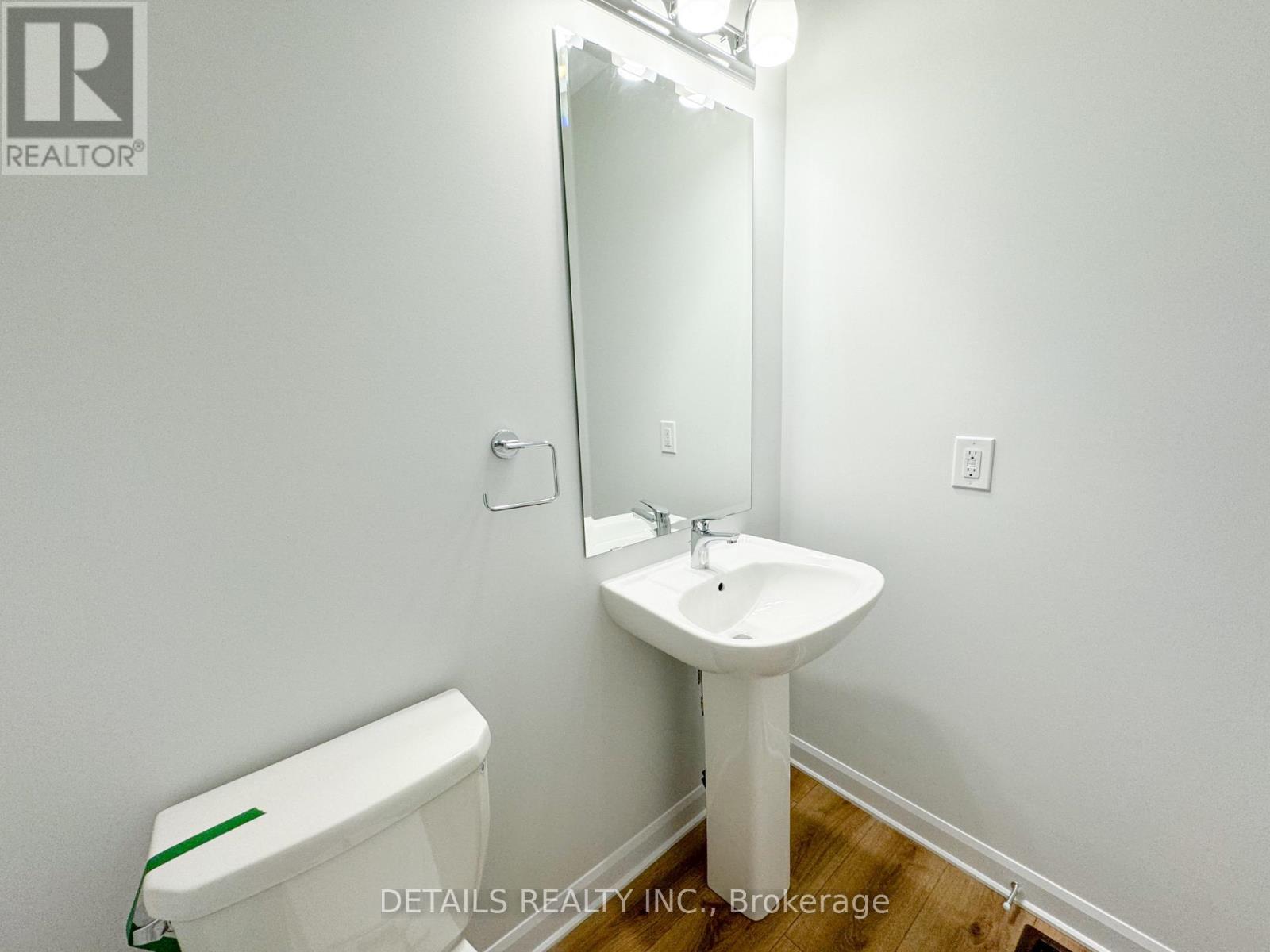Powder room