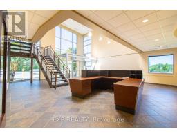 31 Auriga Drive, Ottawa, ON K2E1C4 Photo 12