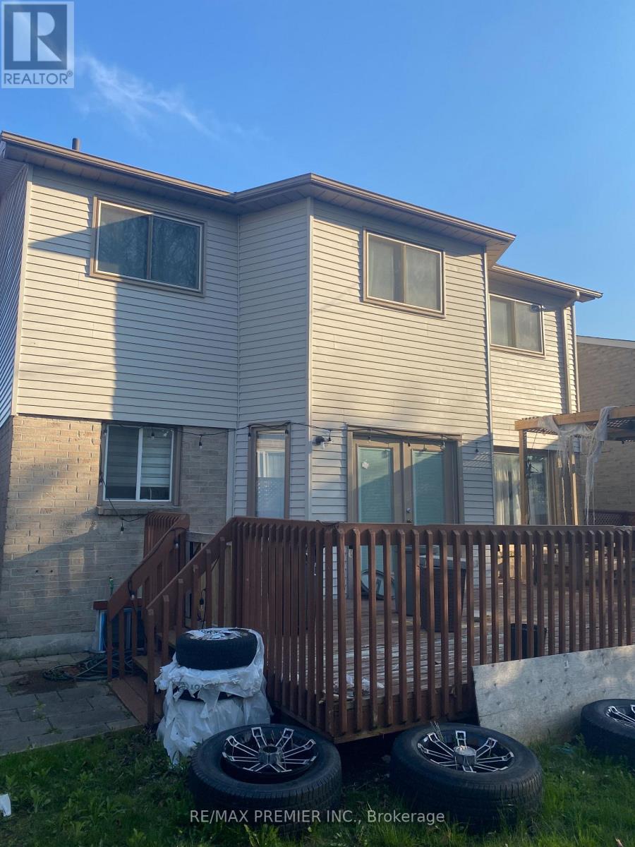 68 RITCHIE AVENUE - 13