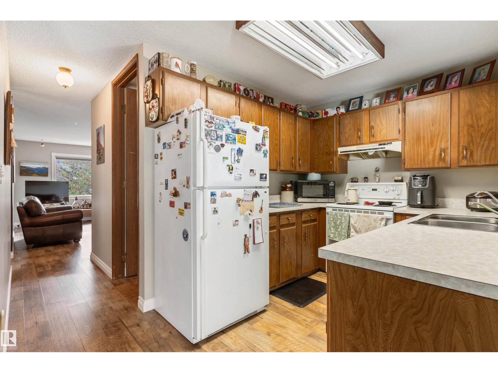 1736 36 ST NW - 11