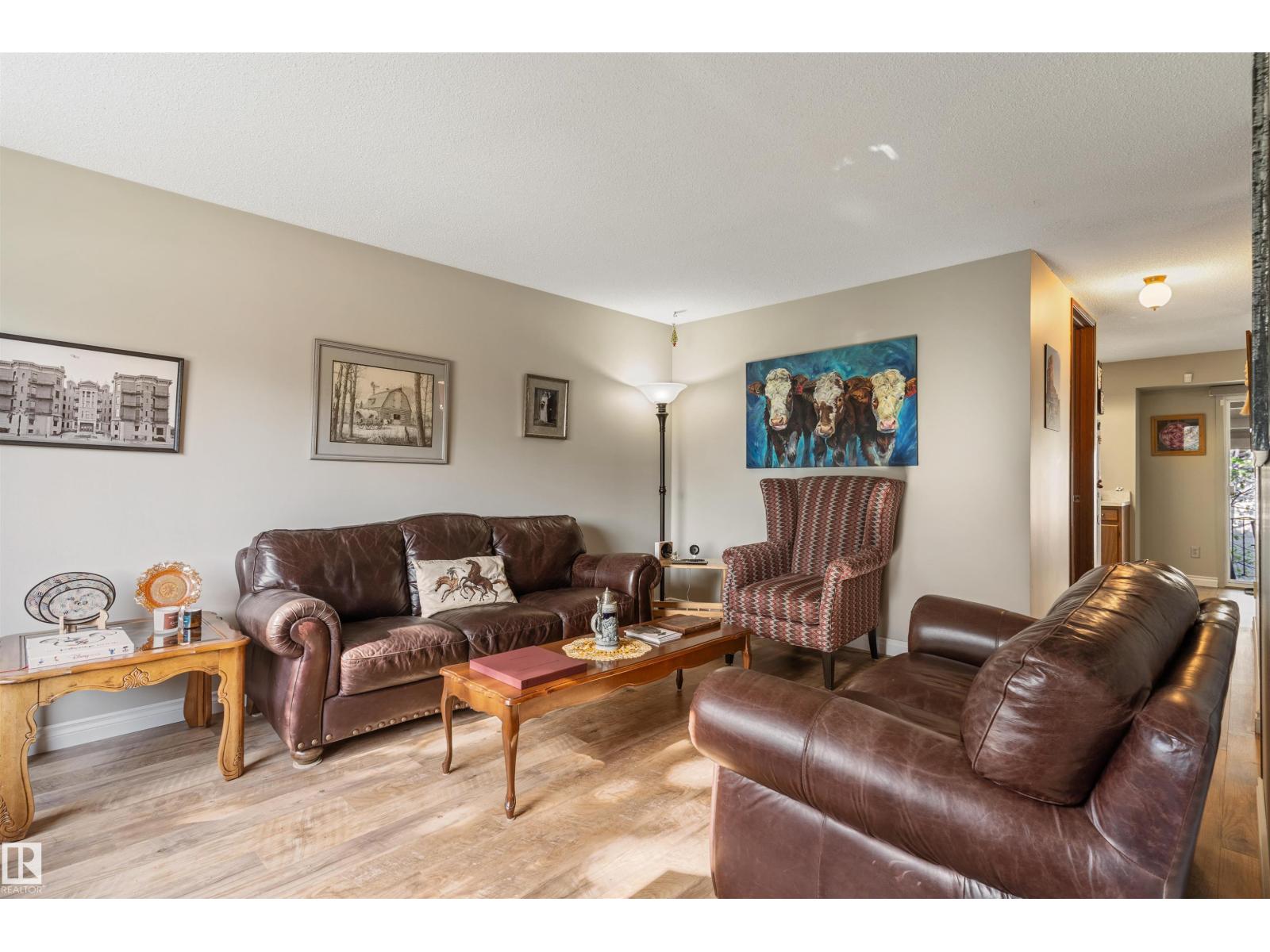 1736 36 ST NW - 4