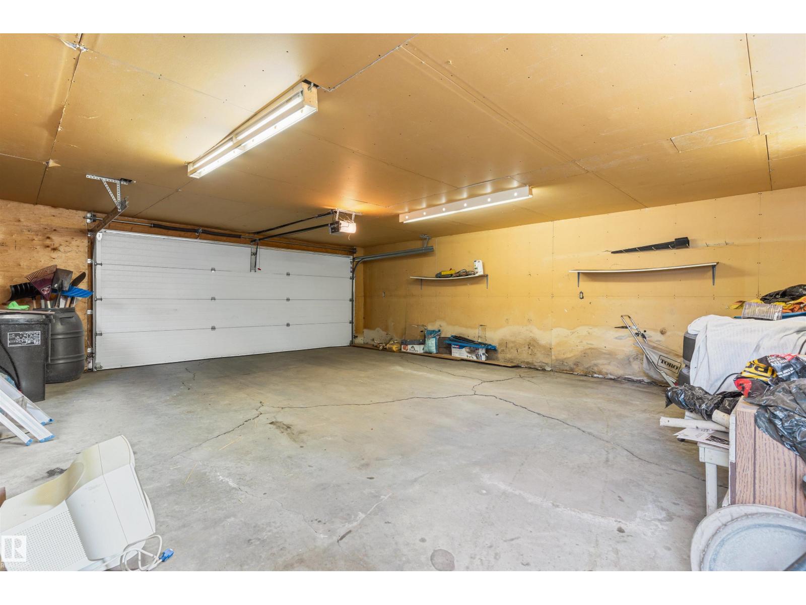 1736 36 ST NW - 40