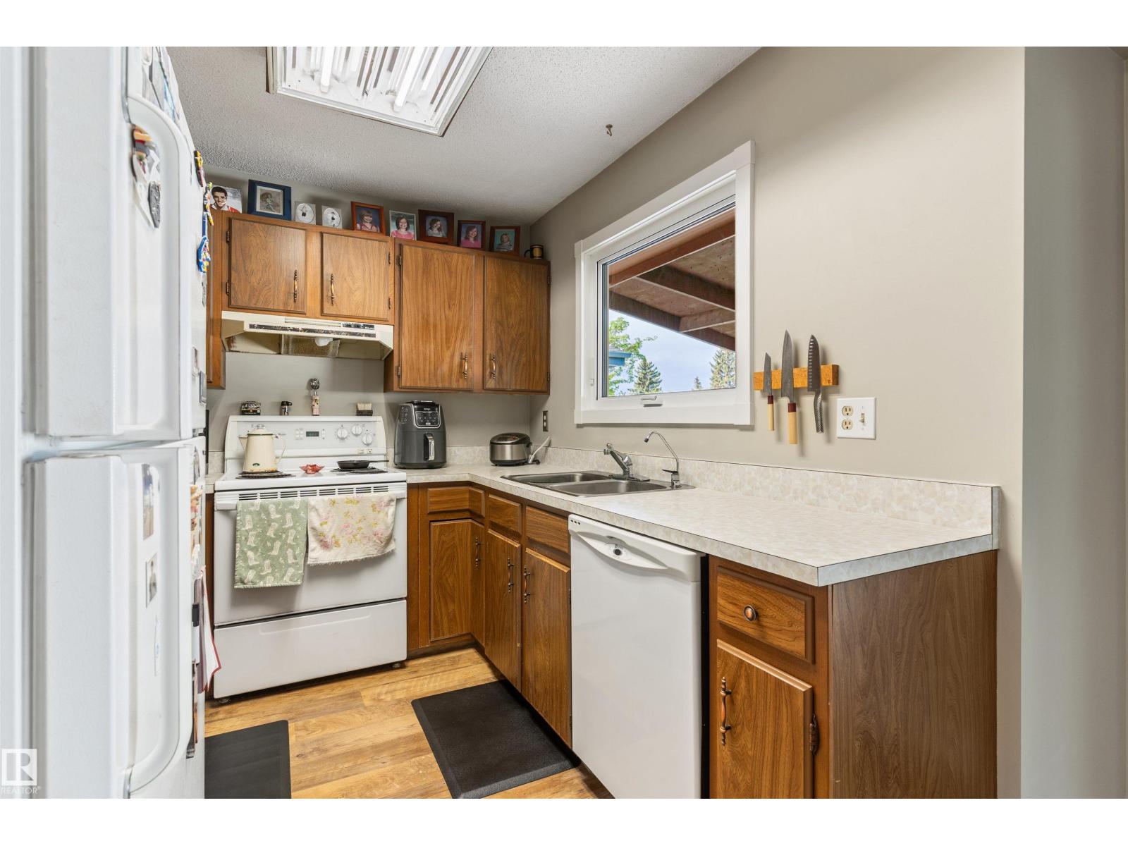 1736 36 ST NW - 13