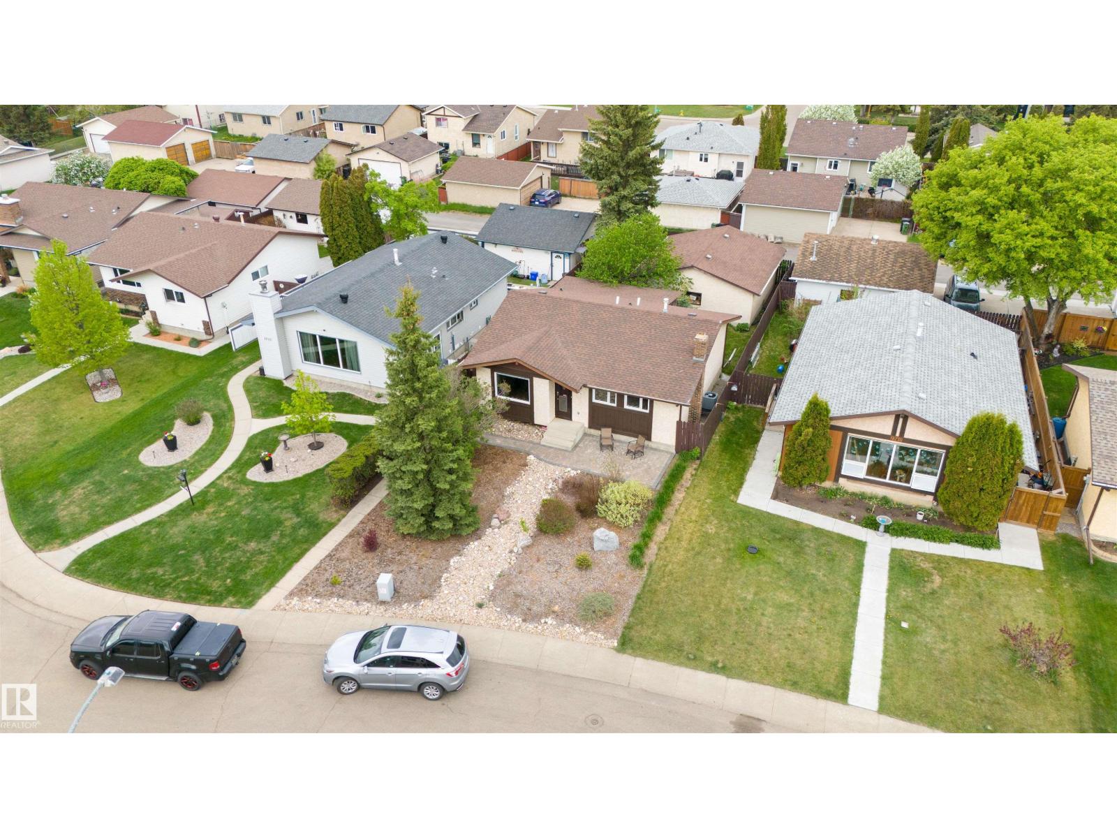 1736 36 ST NW - 3