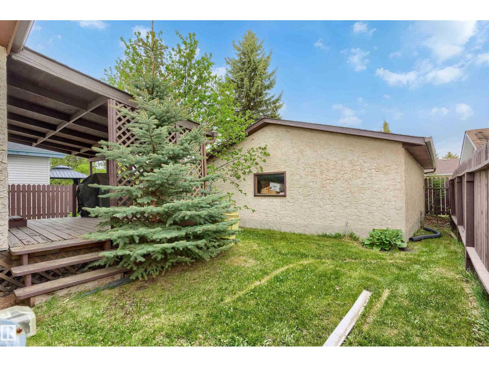 1736 36 ST NW - 35