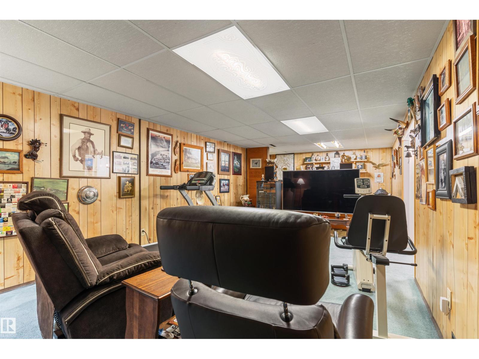 1736 36 ST NW - 24
