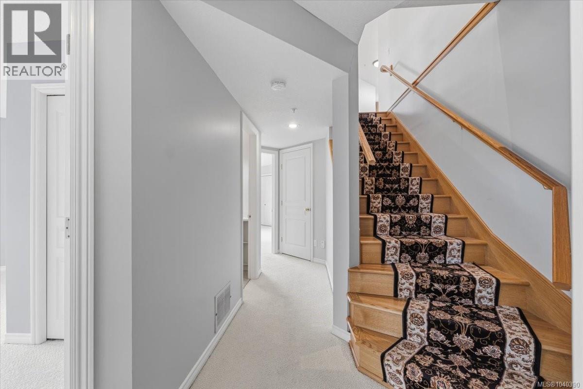 3375 Edgewood Dr - 30