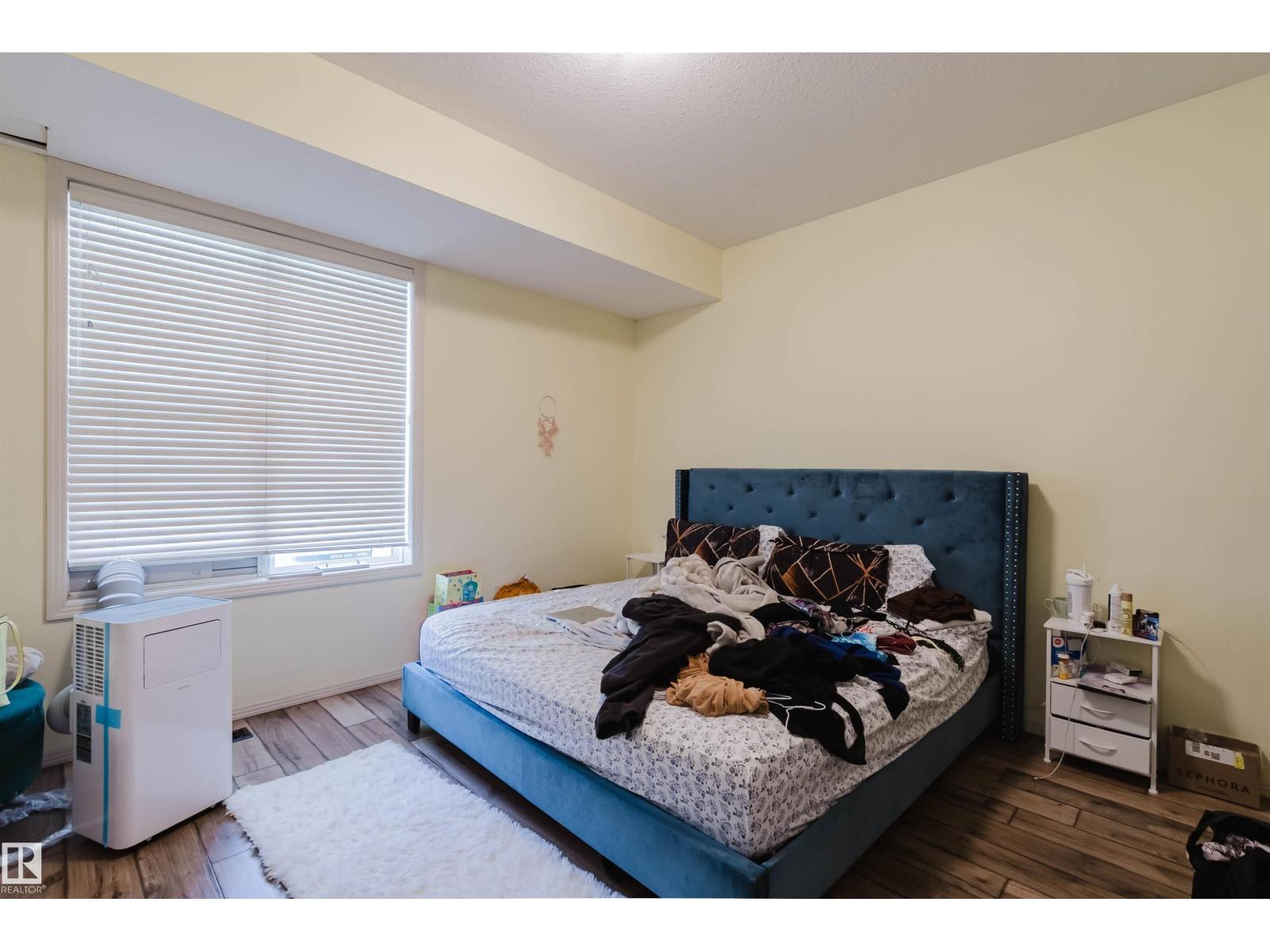 #323 4831 104A ST NW - 19