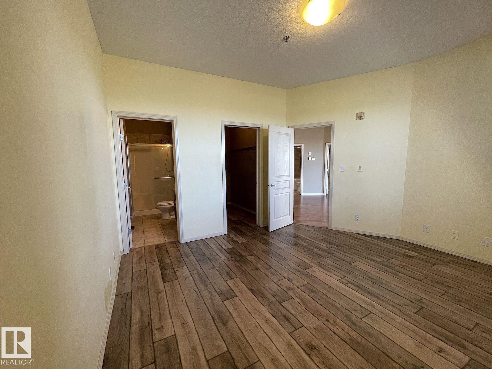 #323 4831 104A ST NW - 28