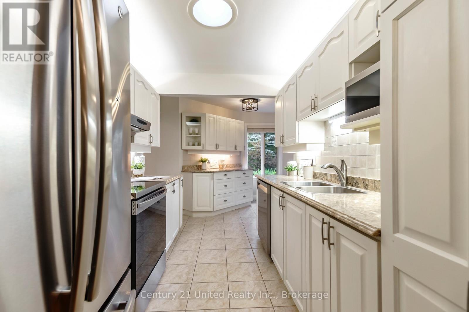 #22 1121 ARMOUR ROAD - 13
