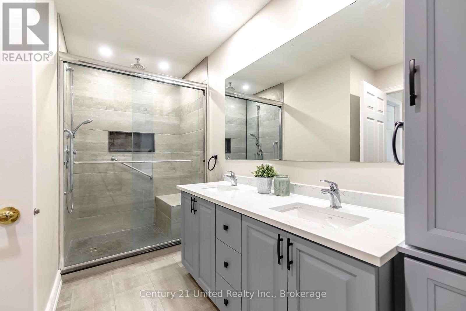 #22 1121 ARMOUR ROAD - 24