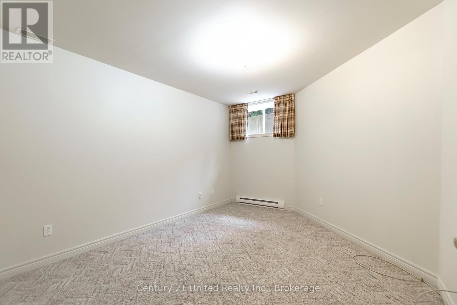 #22 1121 ARMOUR ROAD - 33