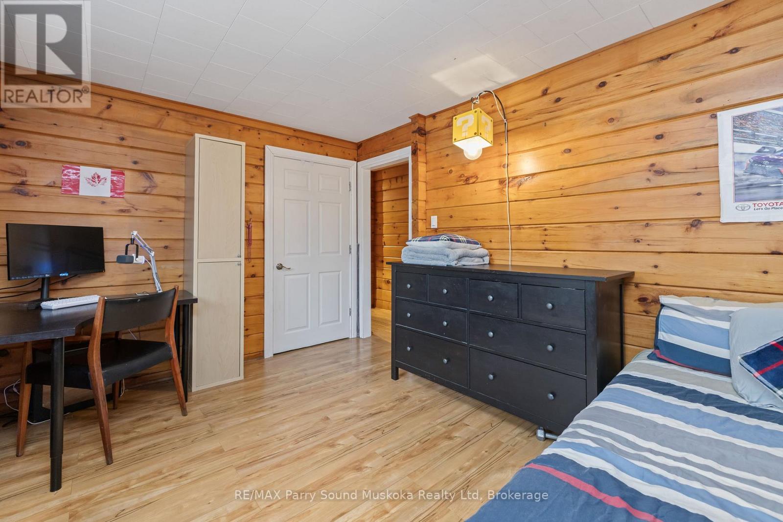11 BRENDA AVENUE - 18