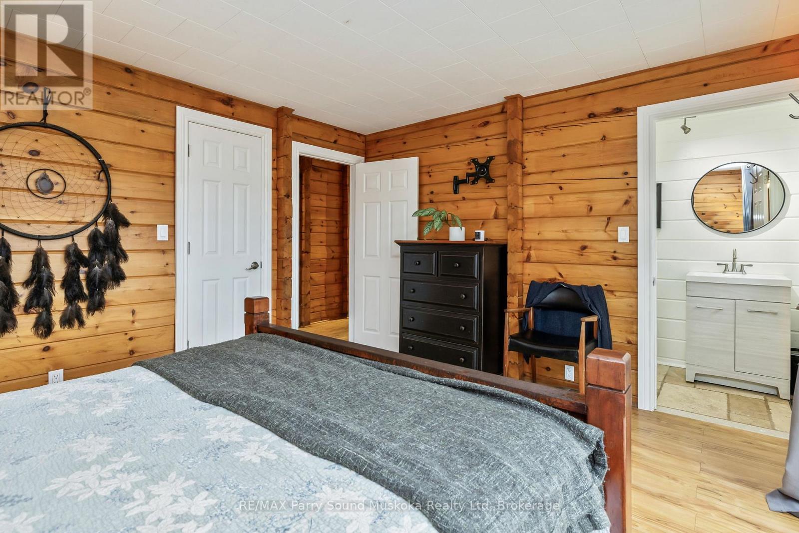 11 BRENDA AVENUE - 21